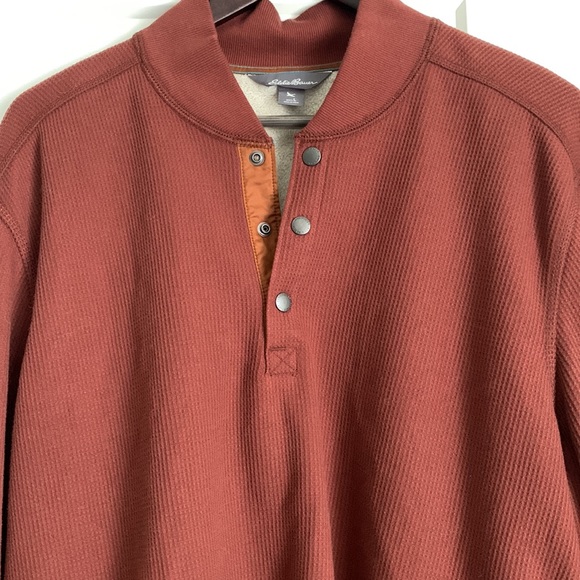 Eddie Bauer 1/4 snap pullover - Picture 3 of 5